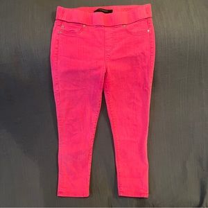 Liverpool bright pink magenta capris.   size 4/27.